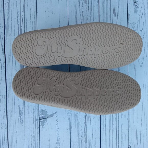 MY SLIPPERS‎ My Pillow NEW Indoor/outdoor all season Beach Beige Moccasin Size 9 - Picture 6 of 9